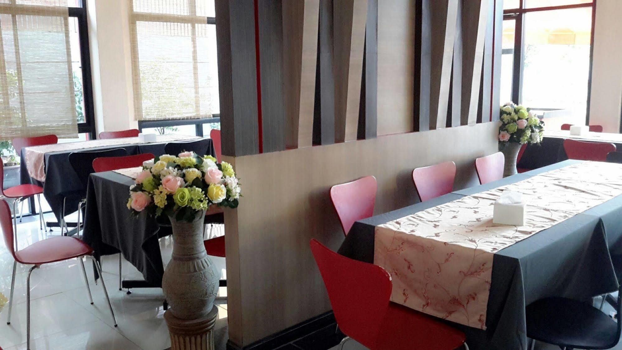 Oyo 1127 Baan Siam Hotel Chiang Rai Eksteriør billede